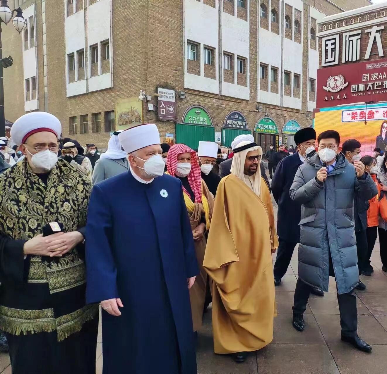 خدعة الصين لوفد العلماء المسلمين في منطقة شينجيانغ